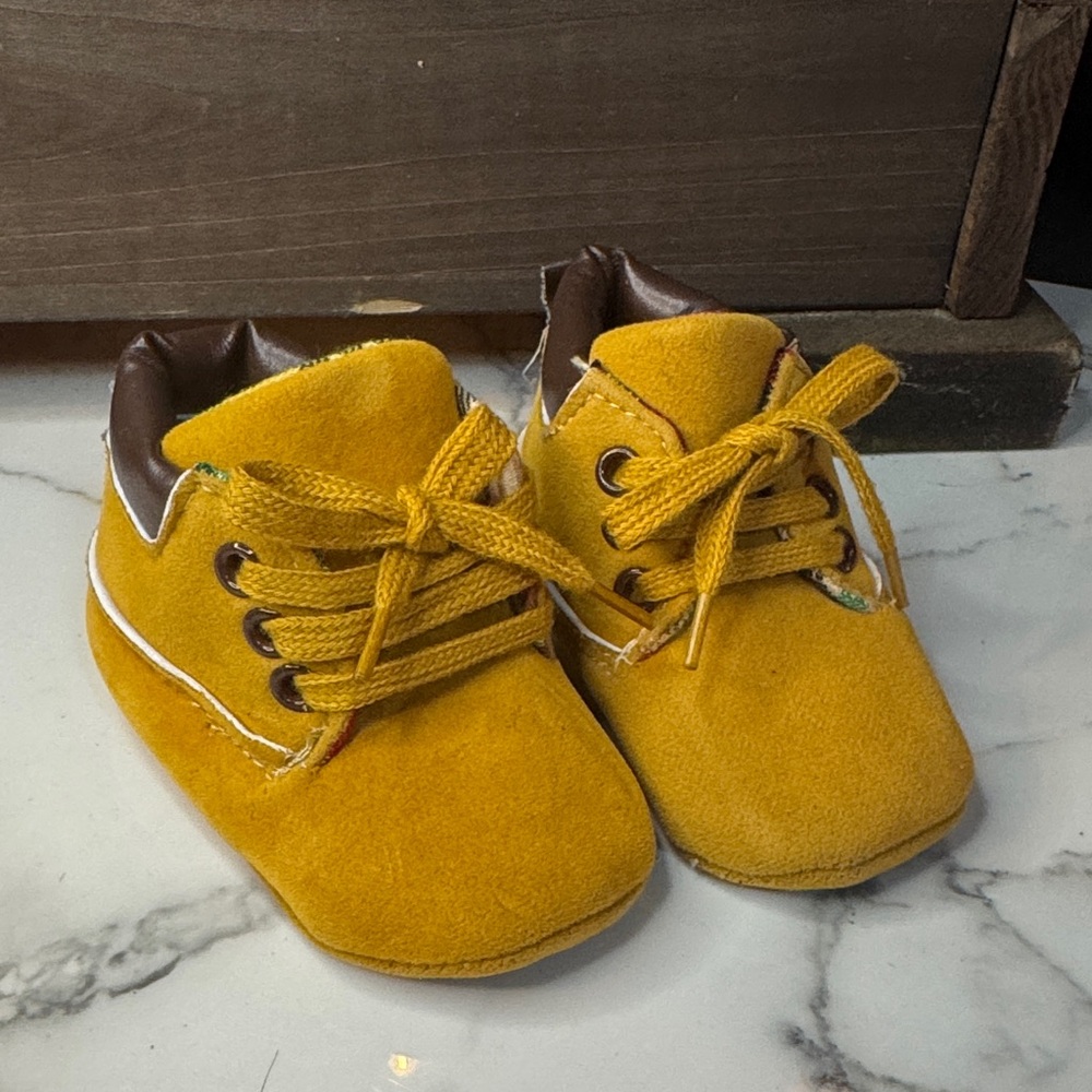 4/$15 Infant Soft Bottom Shoes Cognac Tan Boots (6-9 months)